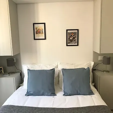 Alcantara 65 Riverside